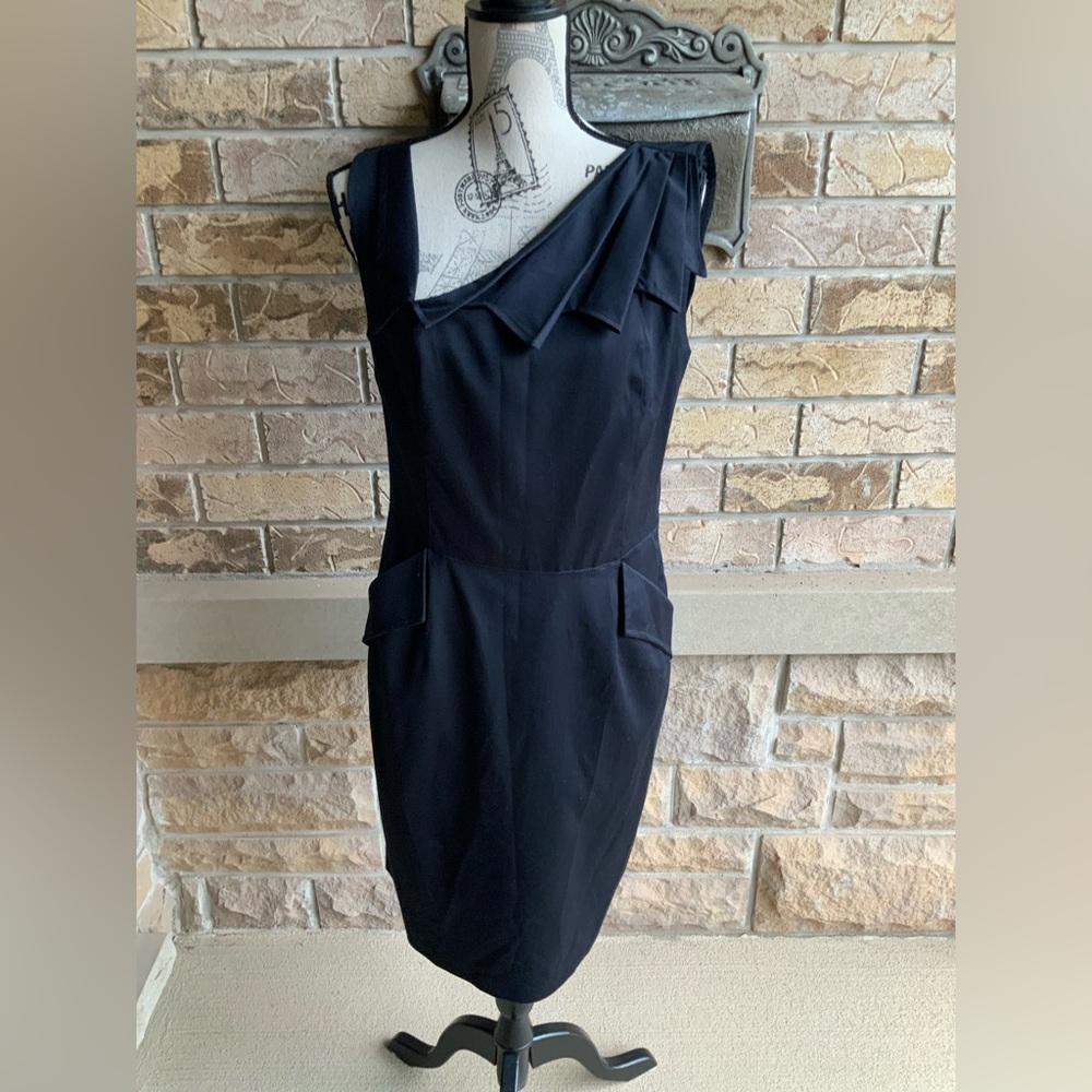 FIYONAS Sleeveless Asymmetrical Neckline Knee Length Dress Women’s Size 10 - Picture 5 of 16